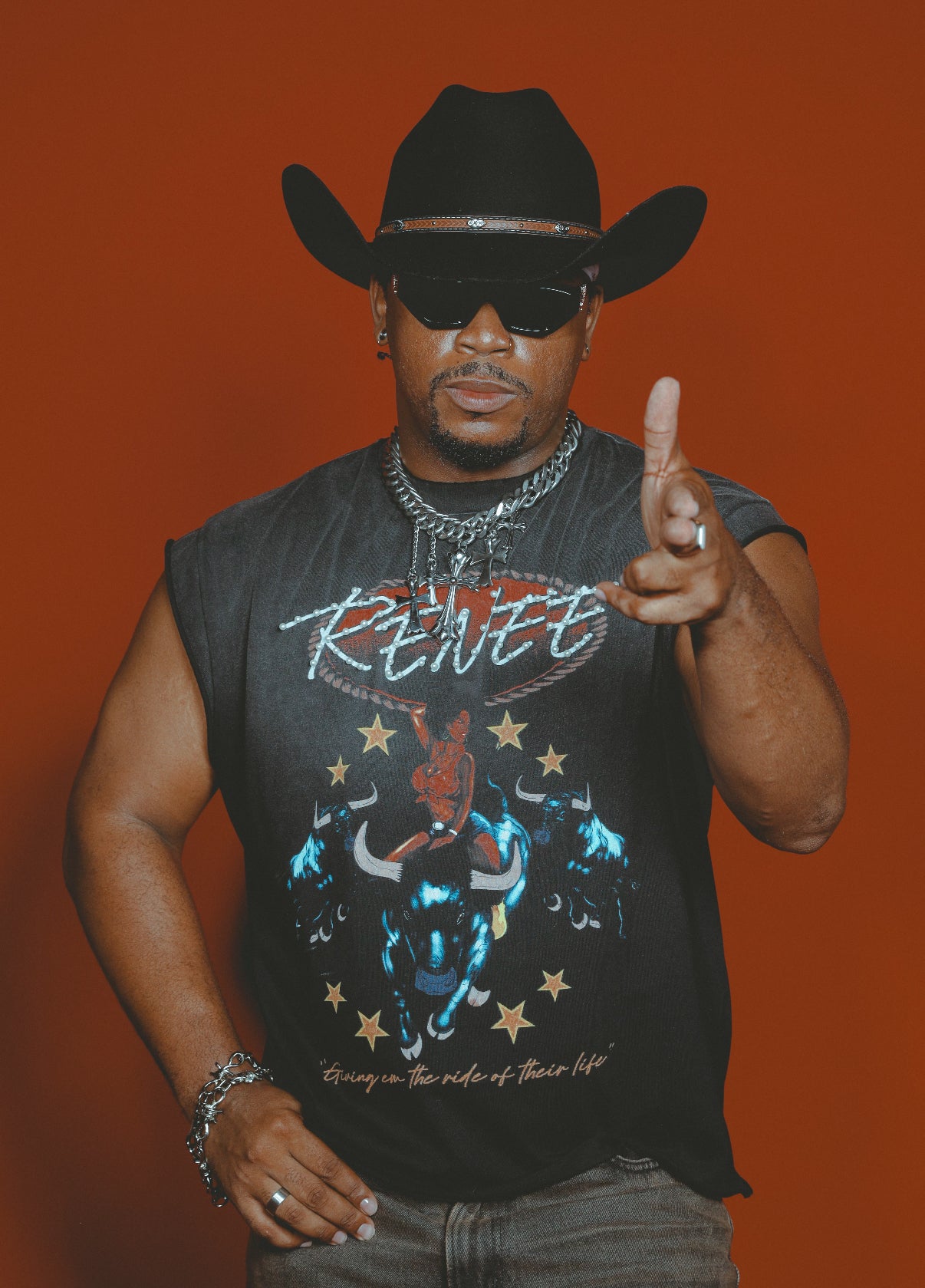 RODEO Cutoff Tee